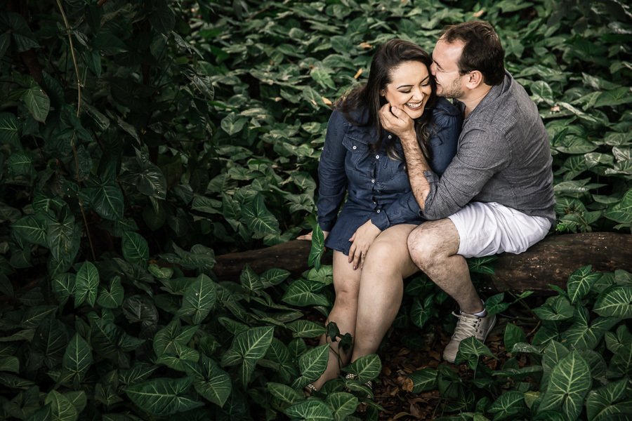 ENSAIO DE CASAL REALIZADO NO ESPAÇO NATUREZA EM MARIALVA NO PARANA FOTOGRAFO DE CASAMENTO LUCAS DREHER
