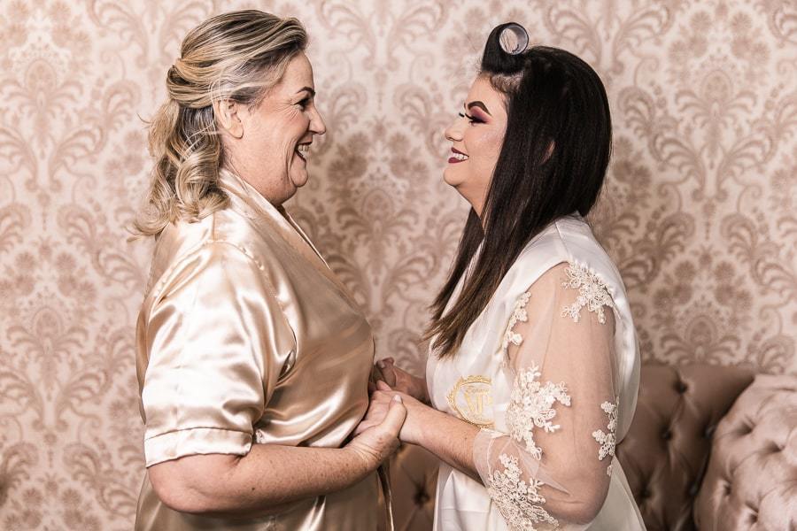 MAKING OF DA NOIVA REALIZADO NO ESPAÇO MICHELLY PALMA EM MARINGA SALAO ESPECIALIZADO EM NOIVAS DE ALTÍSSIMO PADRÃO NOIVAS LINDAS EM MARINGA MICHELI PALMA