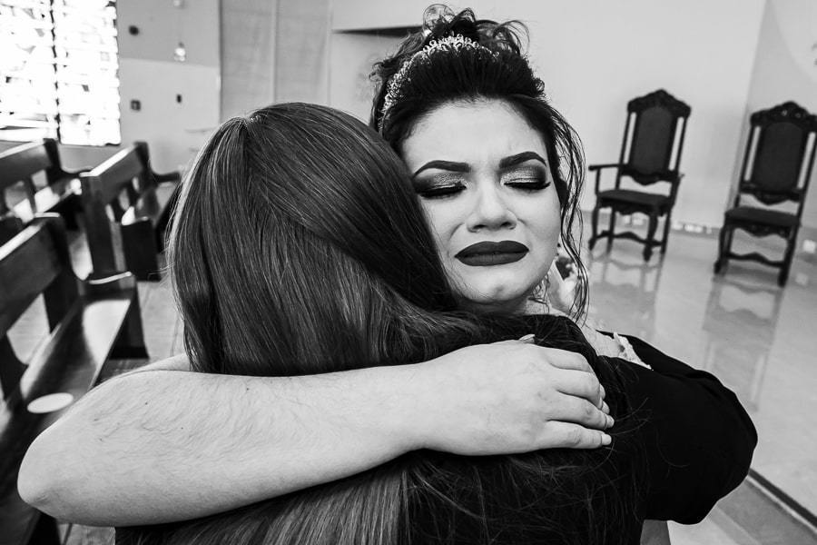 CERIMONIA DE CASAMENTO CATÓLICA REALIZADA EM MARINGÁ NA PARÓQUIA SANTA ISABEL DE PORTUGAL EM MEIO A PANDEMIA DO COVID 19 SEGUINDO OS PROTOCOLOS DE AFASTAMENTO E CUIDADOS COM A SAUDE