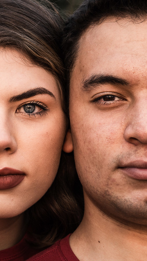 LINDO ENSAIO DE CASAL REALIZADO EM PLANTACAO DE EUCALIPTO EM MANDAGUACU PARANA PELO FOTOGRAFO LUCAS DREHER E PELA FOTOGRAFA ALINE DREHER COM UM CASAL SUPER CONECTADO E FELIZ SUPER RISONHO ALEGRE ANIMADO CHEIO DE AMOR