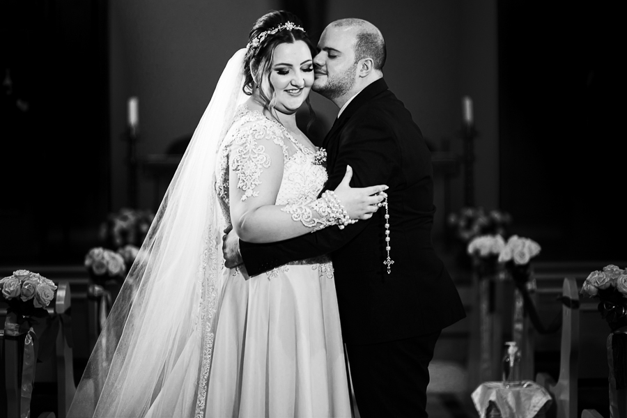 CERIMONIA DE CASAMENTO CATOLICA REALIZADA NA PAROQUIA SANTA JOAQUINA DE VEDRUNA EM MARINGA PARANA E FOTOGRAFADA POR LUCAS DREHER E ALINE DREHER, OS DOIS SÃO PROFESSORES DE HISTORIA