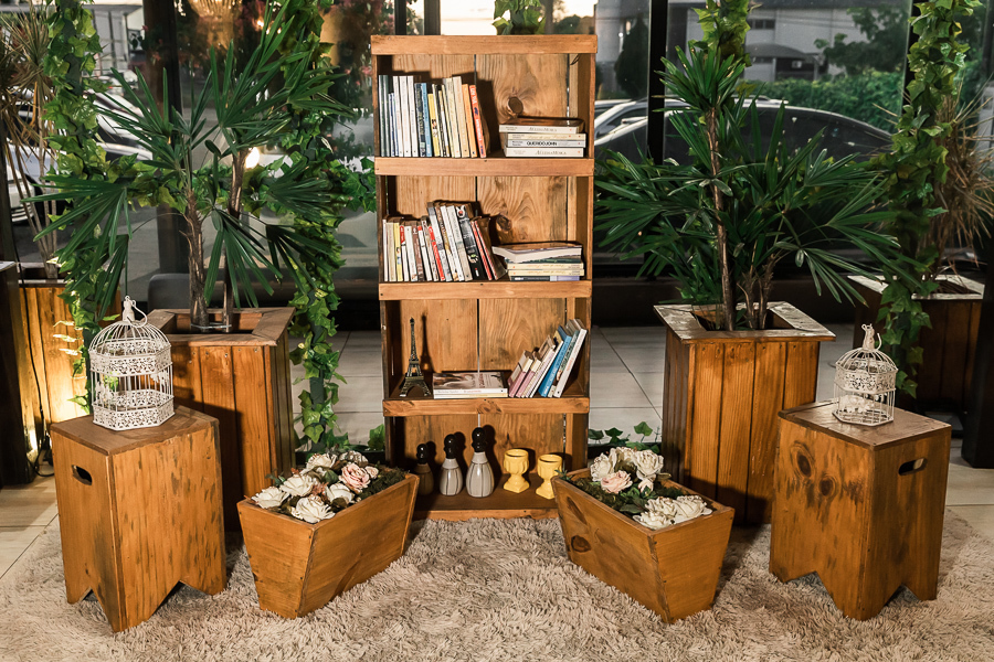 RECEPCAO DE CASAMENTO REALIZADO NO BUFFET REQUINTE PLUS EM MARINGA PARANA E FOTOGRAFADA POR LUCAS DREHER E ALINE DREHER, OS DOIS SÃO PROFESSORES DE HISTORIA