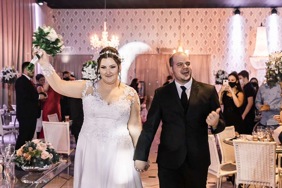 RECEPCAO DE CASAMENTO REALIZADO NO BUFFET REQUINTE PLUS EM MARINGA PARANA E FOTOGRAFADA POR LUCAS DREHER E ALINE DREHER, OS DOIS SÃO PROFESSORES DE HISTORIA