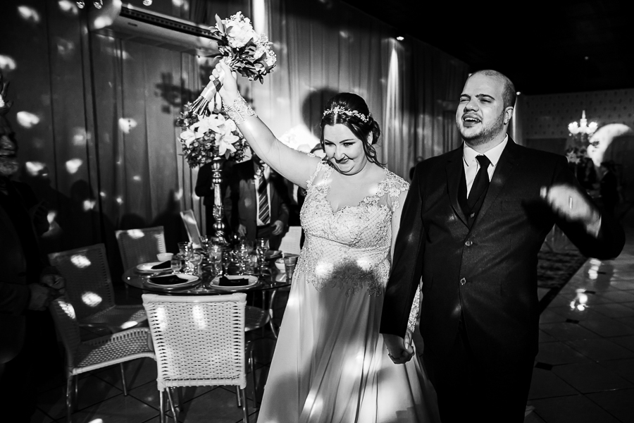 RECEPCAO DE CASAMENTO REALIZADO NO BUFFET REQUINTE PLUS EM MARINGA PARANA E FOTOGRAFADA POR LUCAS DREHER E ALINE DREHER, OS DOIS SÃO PROFESSORES DE HISTORIA