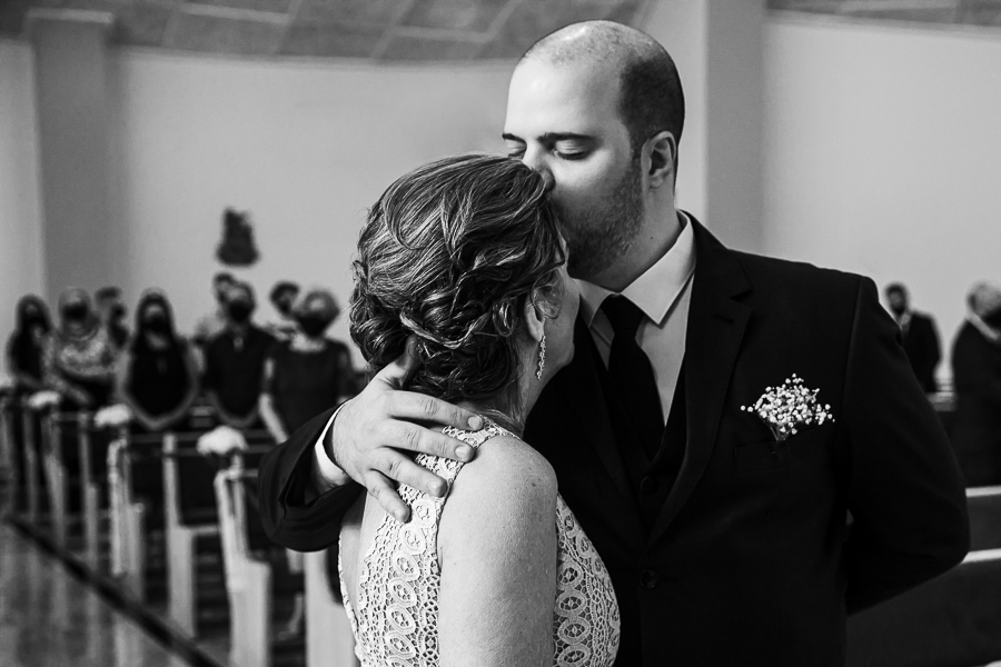 CERIMONIA DE CASAMENTO CATOLICA REALIZADA NA PAROQUIA SANTA JOAQUINA DE VEDRUNA EM MARINGA PARANA E FOTOGRAFADA POR LUCAS DREHER E ALINE DREHER, OS DOIS SÃO PROFESSORES DE HISTORIA