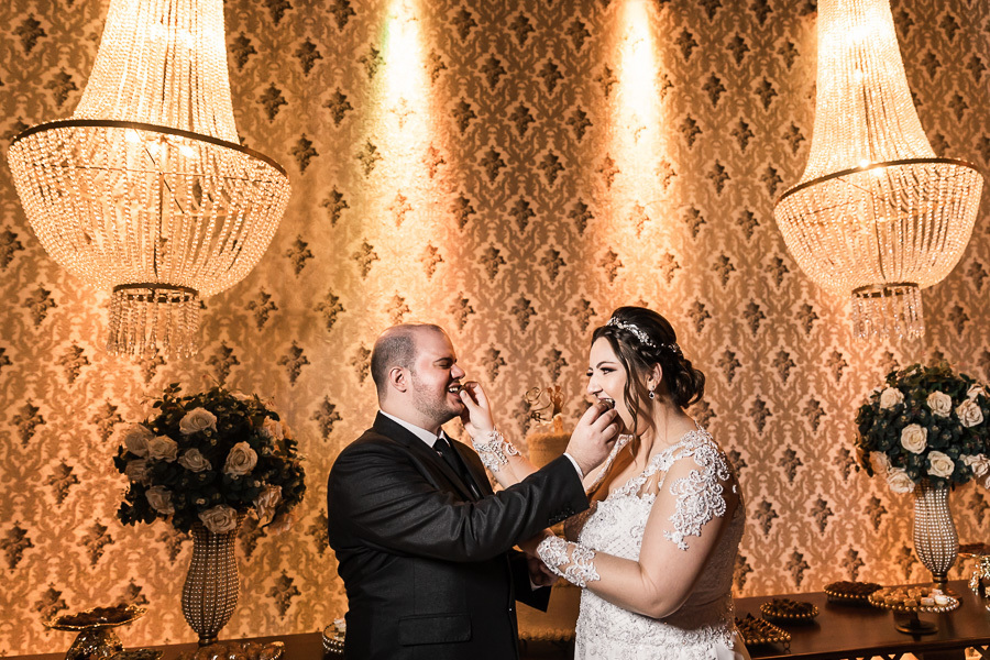 RECEPCAO DE CASAMENTO REALIZADO NO BUFFET REQUINTE PLUS EM MARINGA PARANA E FOTOGRAFADA POR LUCAS DREHER E ALINE DREHER, OS DOIS SÃO PROFESSORES DE HISTORIA