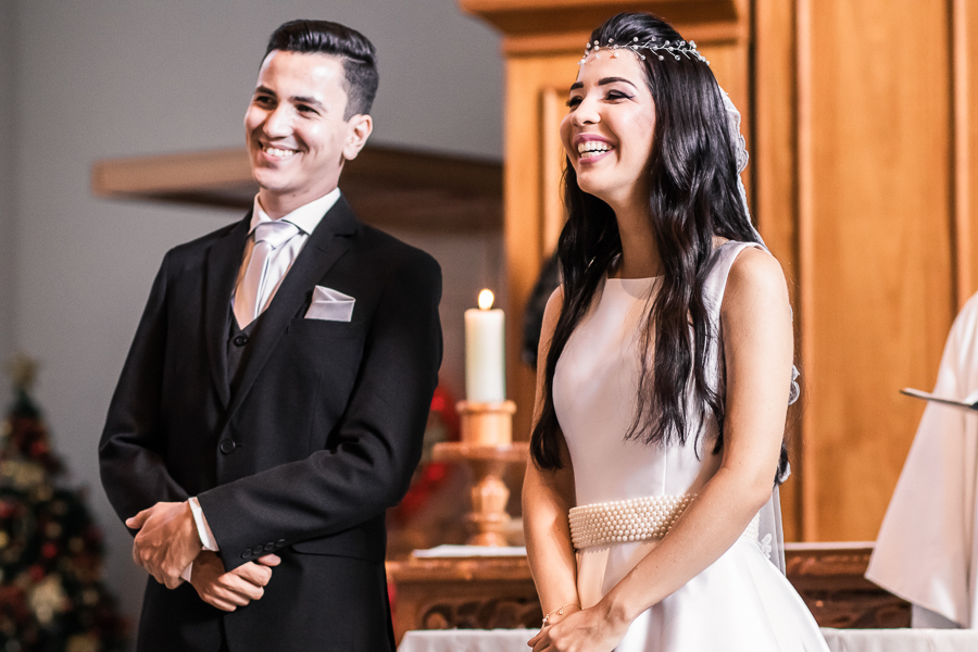 CASAMENTO CATOLICO REALIZADO DURANTE A PANDEMIA DO COVID 19 NA PAROQUIA SANTA JOAQUINA DE VEDRUNA EM MARINGA NO PARANA FOTOGRAFADOS POR LUCAS DREHER E ALINE DREHER