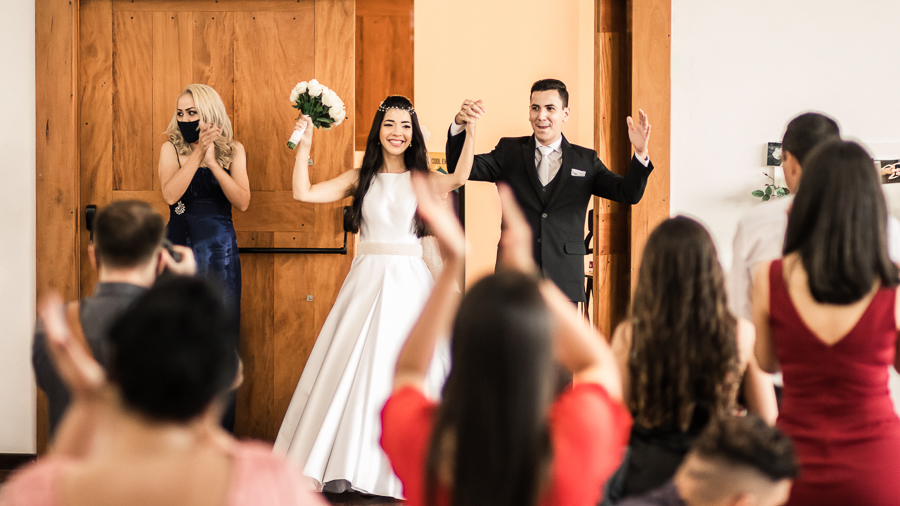 RECEPCAO DE CONVIDADOS DE CASAMENTO CATOLICO REALIZADO NO SALAO DE FESTAS DA AABB EM MARINGA NO PARANA
