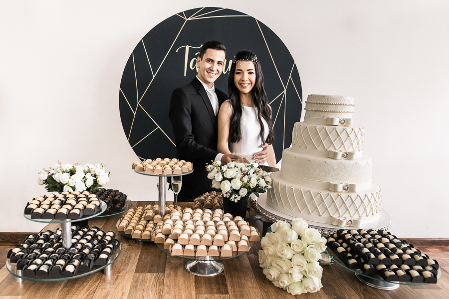 RECEPCAO DE CONVIDADOS DE CASAMENTO CATOLICO REALIZADO NO SALAO DE FESTAS DA AABB EM MARINGA NO PARANA