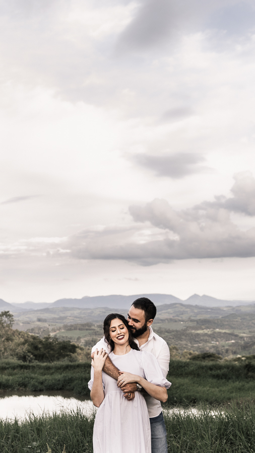 ENSAIO PRE CASAMENTO REALIZADO EM MAUA DA SERRA TAMARANA ORTIGUEIRA PARANA NO RECANTO MEIA SERRA CAMPING E CHALES