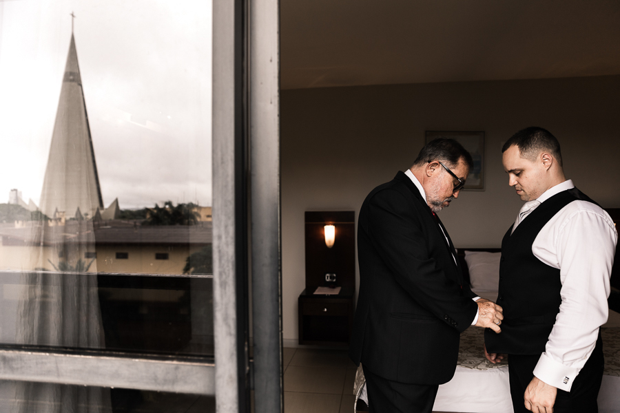 MAKING OF DO NOIVO REALIZADO NO HOTEL ELO EM MARINGA PARANA