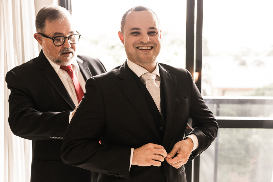 MAKING OF DO NOIVO REALIZADO NO HOTEL ELO EM MARINGA PARANA