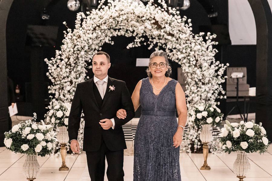 CERIMONIA E RECEPCAO DE CASAMENTO REALIZADO NO MANANCIAL EVENTOS EM SARANDI MARINGA PARANA CERIMONIA INDOOR