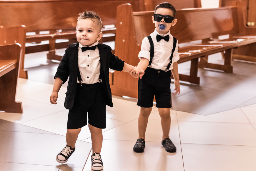 LINDO CASAMENTO CATOLICO REALIZADO NA PAROQUIA SÃO MIGUEL ARCANJO EM MARINGA PARANA E PRESIDIDA PELO PADRE RAFAEL MUITA EMOCAO ALEGRIA CHORO E RISADAS