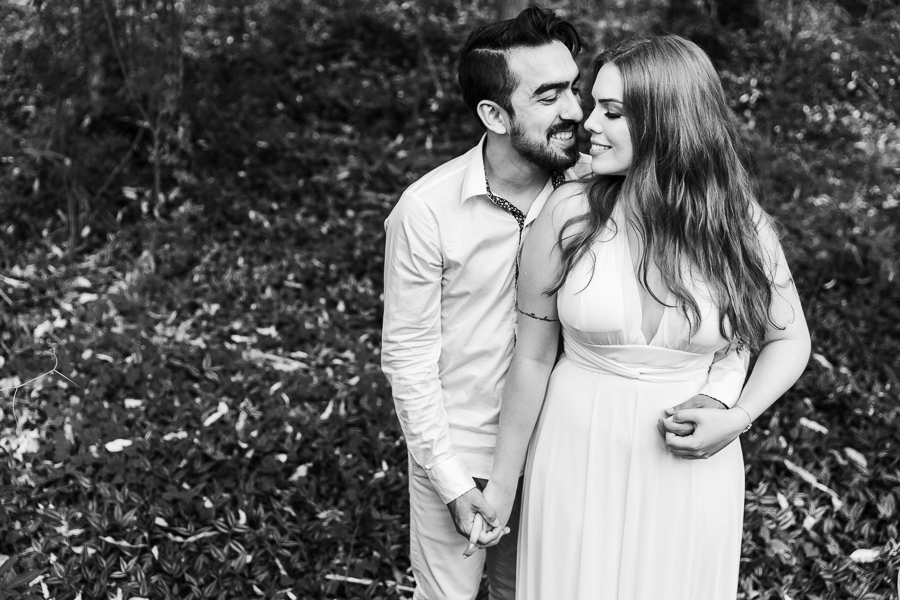 ENSAIO PRE CASAMENTO OU PRE WEDDING REALIZADO NO EDEN GARDEN FOTOGRAFIA EM MARINGA NO PARANA