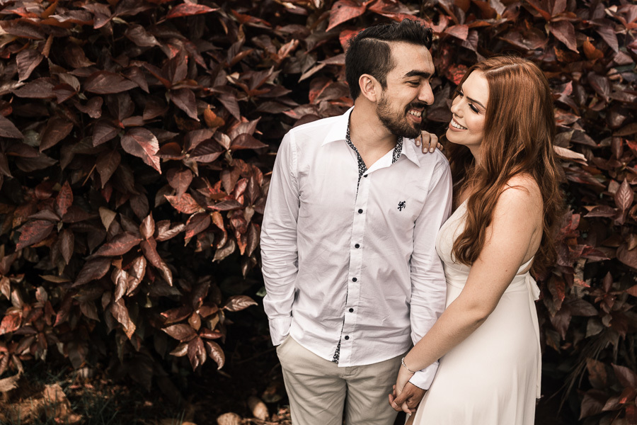 ENSAIO PRE CASAMENTO OU PRE WEDDING REALIZADO NO EDEN GARDEN FOTOGRAFIA EM MARINGA NO PARANA