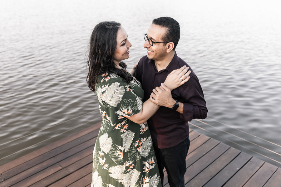 ENSAIO PRE CASAMENTO OU PRE WEDDING REALIZADO NA REPRESA SENDESKI EM IGUARACU NO PARANA ENSAIO NA FAZENDA RECANTO DAS AGUIAS