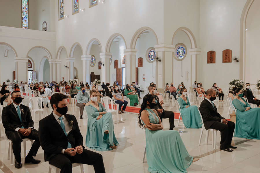 CERIMONIA DE CASAMENTO CATOLICA REALIZADO NA PAROQUIA NOSSA SENHORA APARECIDA EM MANDAGUARI PARANA E FOTOGRAFADO POR LUCAS DREHER E ALINE DREHER