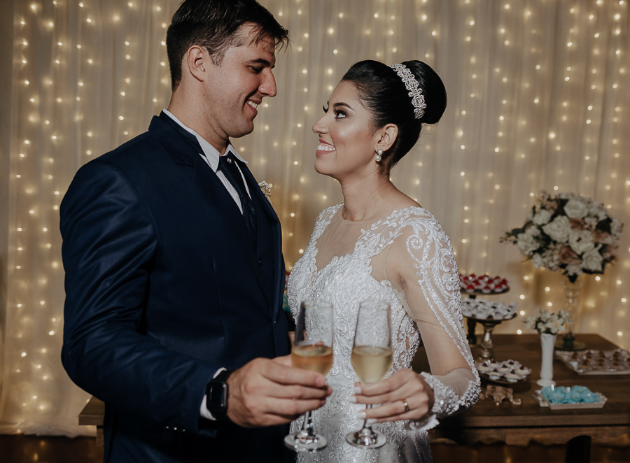 RECEPCAO DE CONVIDADOS DE CASAMENTO REALIZADO NO PARQUE DA PEDREIRA EM MANDAGUARI PARANA E FOTOGRAFADO POR LUCAS DREHER E ALINE DREHER