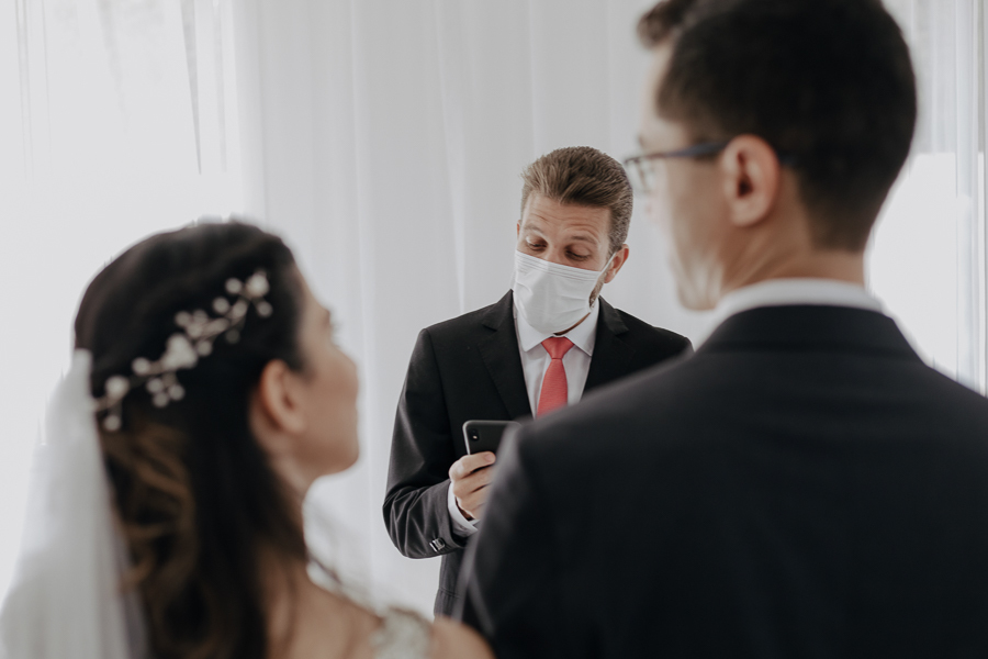 CERIMONIA DE CASAMENTO EMOCIONANTE REALIZADA EM SALAO DE FESTAS EM MARINGA PARANA E FOTOGRAFADO POR LUCAS DREHER E ALINE DREHER