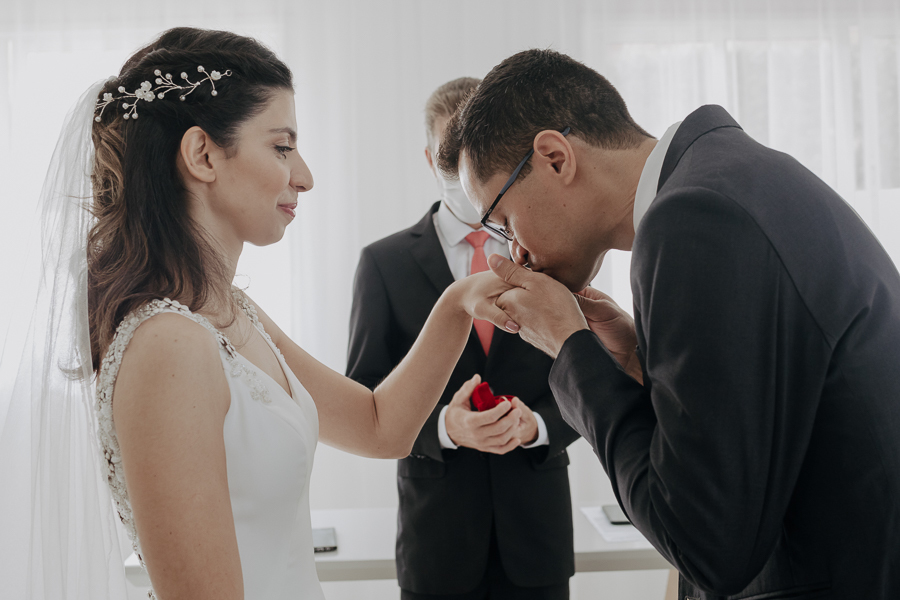 CERIMONIA DE CASAMENTO EMOCIONANTE REALIZADA EM SALAO DE FESTAS EM MARINGA PARANA E FOTOGRAFADO POR LUCAS DREHER E ALINE DREHER