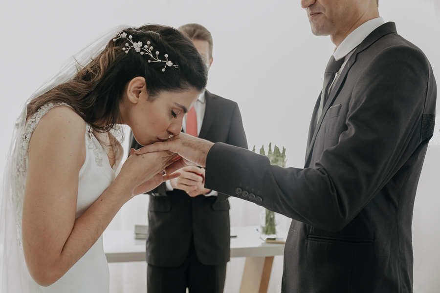 CERIMONIA DE CASAMENTO EMOCIONANTE REALIZADA EM SALAO DE FESTAS EM MARINGA PARANA E FOTOGRAFADO POR LUCAS DREHER E ALINE DREHER