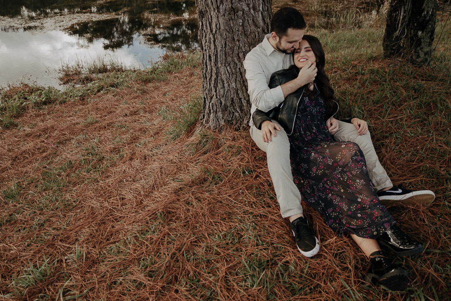 ENSAIO PRE CASAMENTO DA ANA E DO JOAO REALIZADO NO RECANTO PINHAO EM TAMARANA PARANA E FOTOGRAFADO POR LUCAS E ALINE DREHER