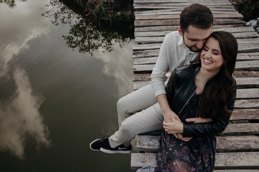 ENSAIO PRE CASAMENTO DA ANA E DO JOAO REALIZADO NO RECANTO PINHAO EM TAMARANA PARANA E FOTOGRAFADO POR LUCAS E ALINE DREHER