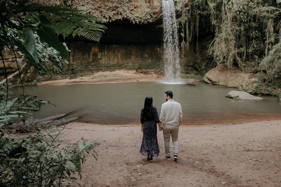 ENSAIO PRE CASAMENTO DA ANA E DO JOAO REALIZADO NO RECANTO PINHAO EM TAMARANA PARANA E FOTOGRAFADO POR LUCAS E ALINE DREHER