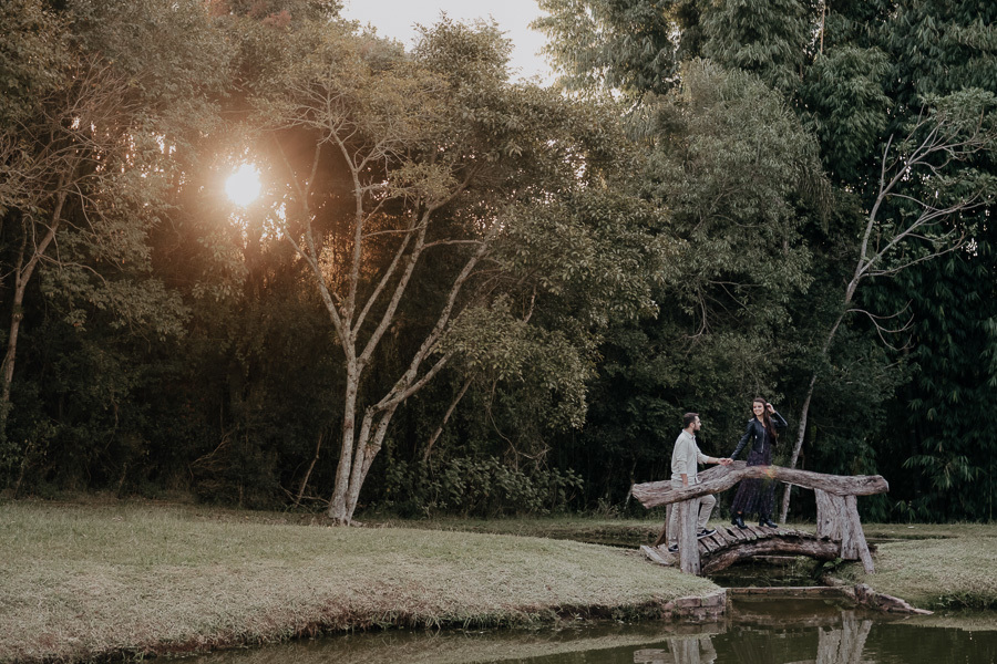 ENSAIO PRE CASAMENTO DA ANA E DO JOAO REALIZADO NO RECANTO PINHAO EM TAMARANA PARANA E FOTOGRAFADO POR LUCAS E ALINE DREHER