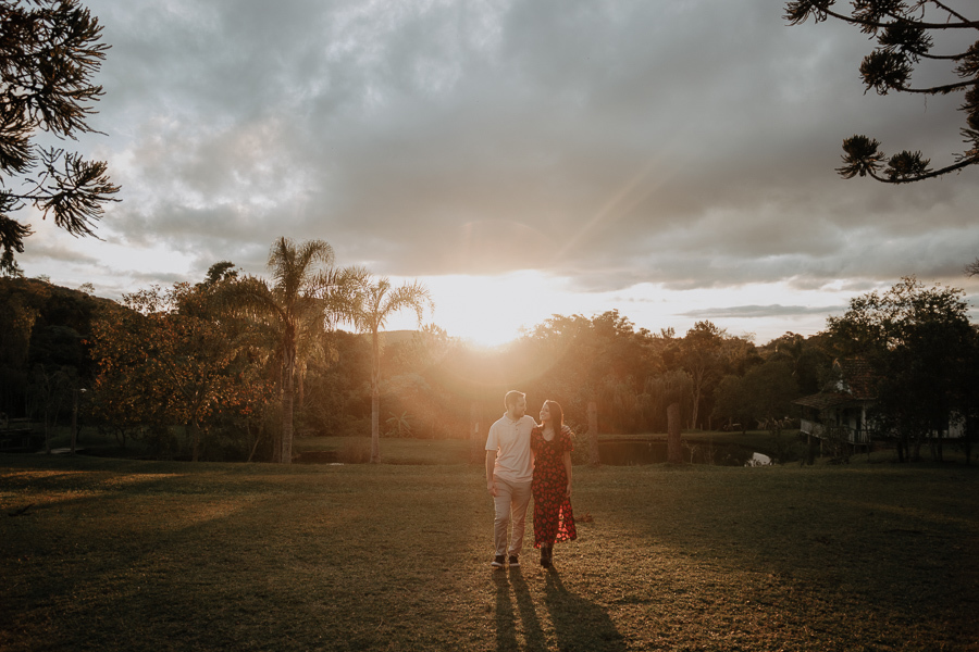 ENSAIO PRE CASAMENTO DA ANA E DO JOAO REALIZADO NO RECANTO PINHAO EM TAMARANA PARANA E FOTOGRAFADO POR LUCAS E ALINE DREHER