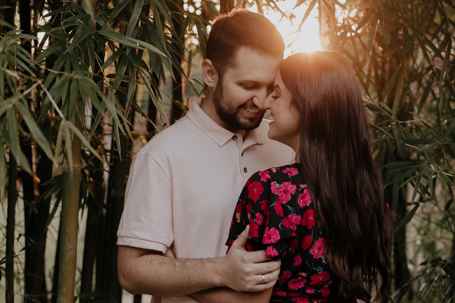 ENSAIO PRE CASAMENTO DA ANA E DO JOAO REALIZADO NO RECANTO PINHAO EM TAMARANA PARANA E FOTOGRAFADO POR LUCAS E ALINE DREHER