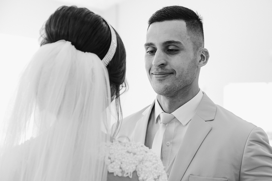 LINDO CASAMENTO COM CERIMÔNIA CATÓLICA REALIZADO NA CAPELA JOÃO PAULO SEGUNDO EM SARANDI NO PARANA E FOTOGRAFADO POR LUCAS DREHER E ALINE DREHER