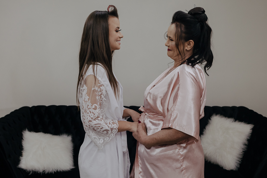 LINDO MAKING OF DA NOIVA REALIZADO NO STUDIO MICHELLY PALMA EM MARINGÁ NO PARANA E FOTOGRAFADO POR LUCAS DREHER E ALINE DREHER