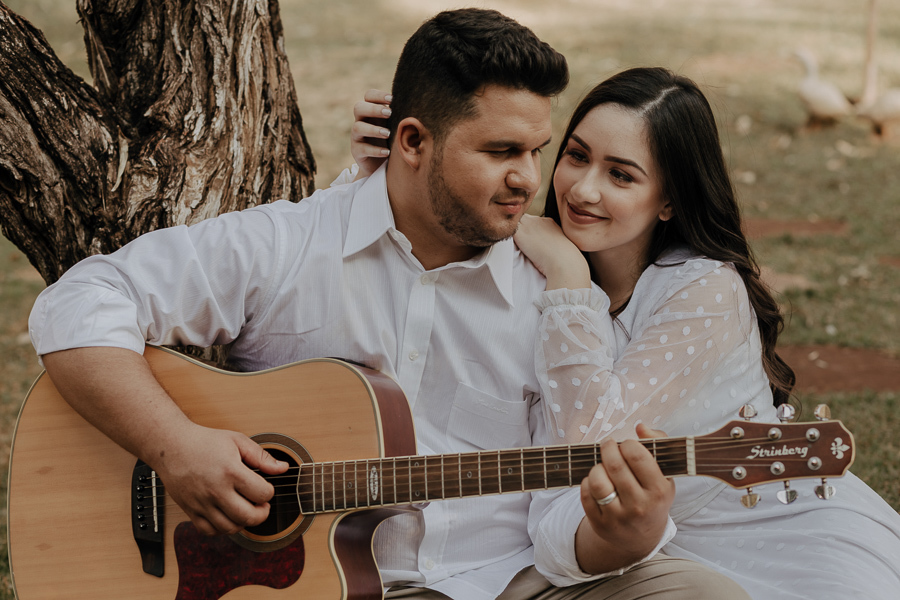 ENSAIO DE CASAL REALIZADO NO RECANTO PARAISO EM MARINGA NO PARANA E FOTOGRAFADO POR LUCAS DREHER