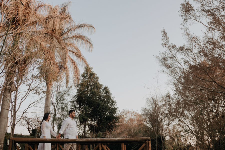 ENSAIO DE CASAL REALIZADO NO RECANTO PARAISO EM MARINGA NO PARANA E FOTOGRAFADO POR LUCAS DREHER
