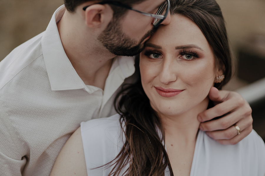 UM LINDO ENSAIO DE CASAL REALIZADO NA LINHA DO TREM SUSPENSA EM ORTIGUEIRA PARANA E FOTOGRAFADO POR LUCAS DREHER