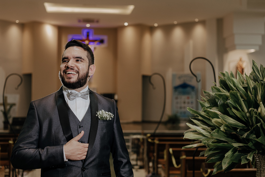 CERIMONIA CATÓLICA REALIZADA NA PARÓQUIA NOSSA SENHORA DO CARAVAGGIO EM CAMPO MOURAO PARANA E FOTOGRAFADO POR LUCAS DREHER E ALINE DREHER