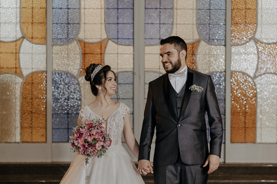 CERIMONIA CATÓLICA REALIZADA NA PARÓQUIA NOSSA SENHORA DO CARAVAGGIO EM CAMPO MOURAO PARANA E FOTOGRAFADO POR LUCAS DREHER E ALINE DREHER