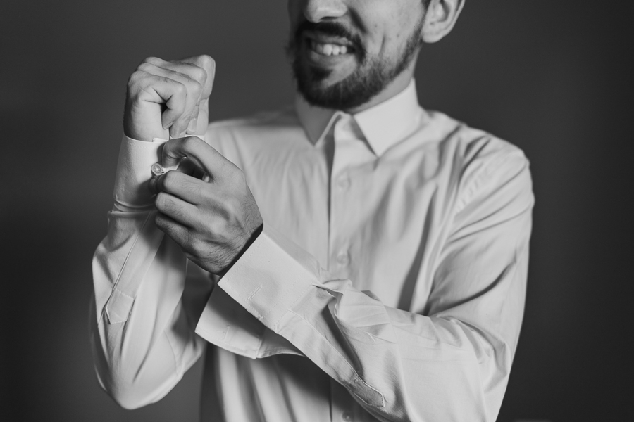 MAKING OF DA PREPARACAO DO NOIVO MATHEUS REALIZADO NA BARBEARIA TESOURAS CLUB EM MARINGA NO PARANA E FOTOGRAFADO POR LUCAS DREHER