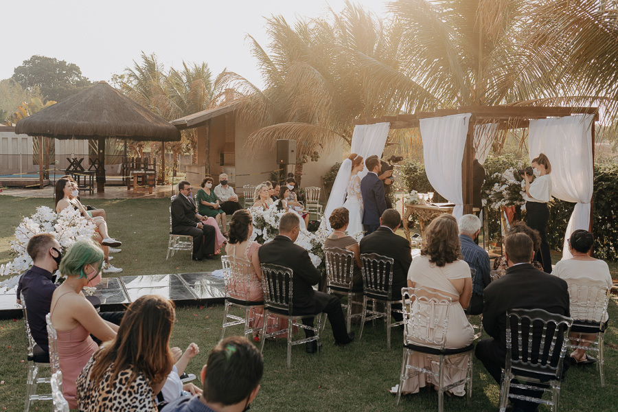 CERIMONIA DE CASAMENTO AO AR LIVRE REALIZADO NA CHACARA ALLAN DE EM IGUATEMI NO PARANA E FOTOGRAFADO POR LUCAS DREHER E ALINE DREHER COM ASSESSORIA DA MF EVENTOS