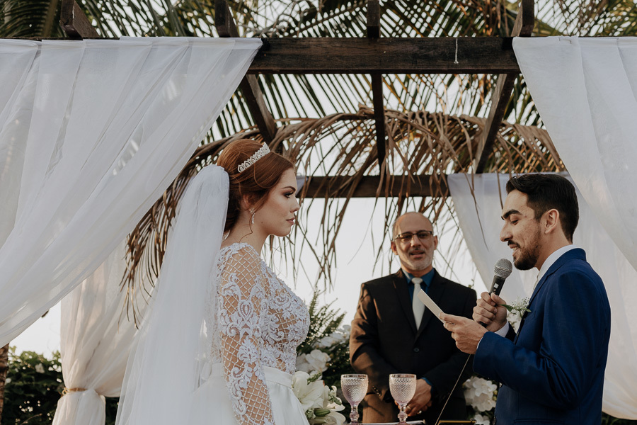 CERIMONIA DE CASAMENTO AO AR LIVRE REALIZADO NA CHACARA ALLAN DE EM IGUATEMI NO PARANA E FOTOGRAFADO POR LUCAS DREHER E ALINE DREHER COM ASSESSORIA DA MF EVENTOS