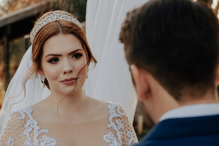 CERIMONIA DE CASAMENTO AO AR LIVRE REALIZADO NA CHACARA ALLAN DE EM IGUATEMI NO PARANA E FOTOGRAFADO POR LUCAS DREHER E ALINE DREHER COM ASSESSORIA DA MF EVENTOS