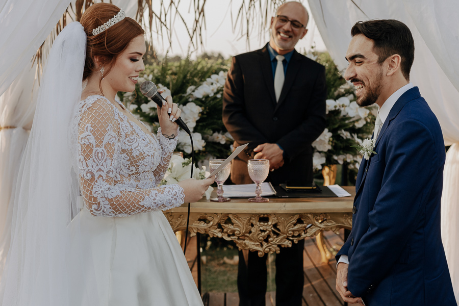 CERIMONIA DE CASAMENTO AO AR LIVRE REALIZADO NA CHACARA ALLAN DE EM IGUATEMI NO PARANA E FOTOGRAFADO POR LUCAS DREHER E ALINE DREHER COM ASSESSORIA DA MF EVENTOS