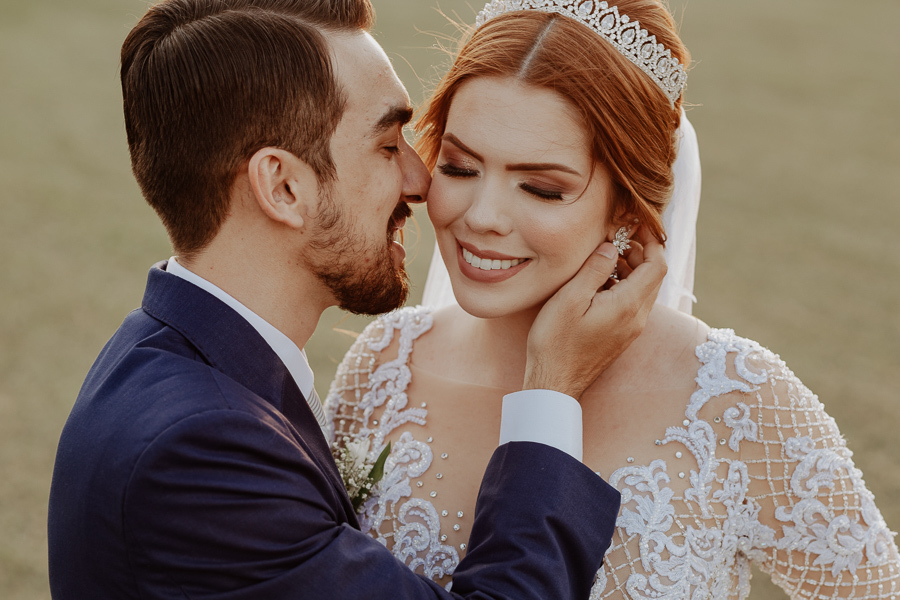 CERIMONIA DE CASAMENTO AO AR LIVRE REALIZADO NA CHACARA ALLAN DE EM IGUATEMI NO PARANA E FOTOGRAFADO POR LUCAS DREHER E ALINE DREHER COM ASSESSORIA DA MF EVENTOS