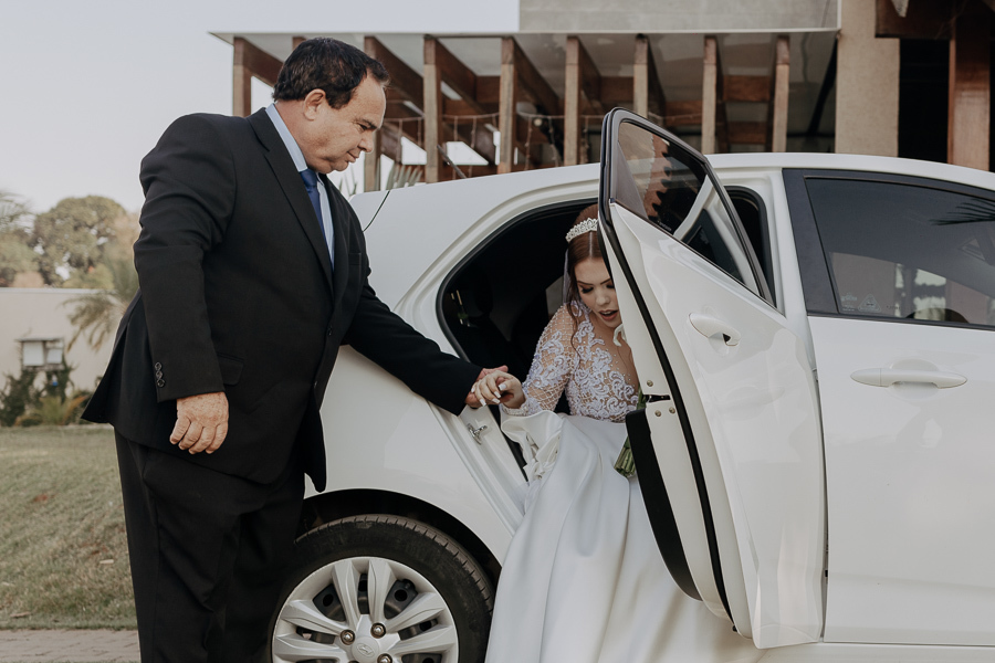 CERIMONIA DE CASAMENTO AO AR LIVRE REALIZADO NA CHACARA ALLAN DE EM IGUATEMI NO PARANA E FOTOGRAFADO POR LUCAS DREHER E ALINE DREHER COM ASSESSORIA DA MF EVENTOS