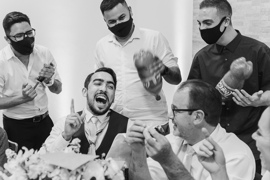 RECEPÇÃO DE CASAMENTO AO AR LIVRE REALIZADO NA CHACARA ALLAN DE EM IGUATEMI NO PARANA E FOTOGRAFADO POR LUCAS DREHER E ALINE DREHER COM ASSESSORIA DA MF EVENTOS