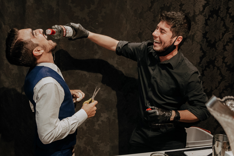 RECEPÇÃO DE CASAMENTO AO AR LIVRE REALIZADO NA CHACARA ALLAN DE EM IGUATEMI NO PARANA E FOTOGRAFADO POR LUCAS DREHER E ALINE DREHER COM ASSESSORIA DA MF EVENTOS