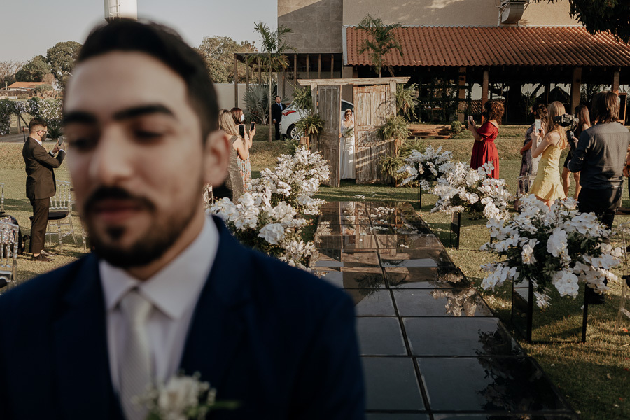 CERIMONIA DE CASAMENTO AO AR LIVRE REALIZADO NA CHACARA ALLAN DE EM IGUATEMI NO PARANA E FOTOGRAFADO POR LUCAS DREHER E ALINE DREHER COM ASSESSORIA DA MF EVENTOS