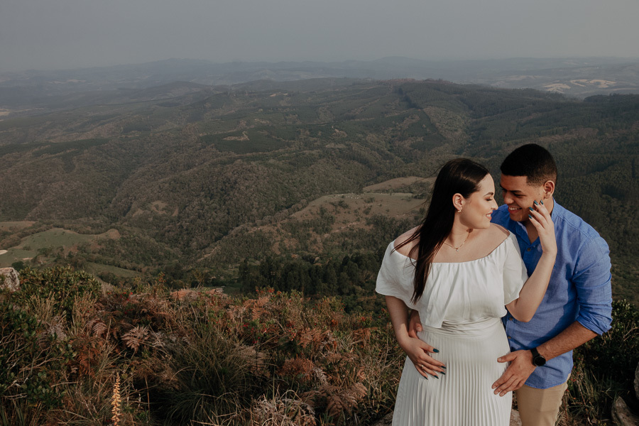 ENSAIO PRE WEDDING REALIZADO NO MORRO DA PEDRA BRANCA EM ORTIGUEIRA PARANA E FOTOGRAFADO POR LUCAS DREHER